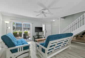 Gulf Winds #25 has Balcony rooms