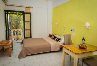 Galini Apartments Ideal for family near the beach has Balcony rooms