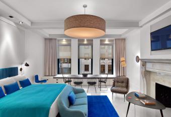 The William Hotel Midtown, Sonder by Marriott Bonvoy has Balcony rooms