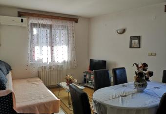 Apartmani vila Bled has Balcony rooms