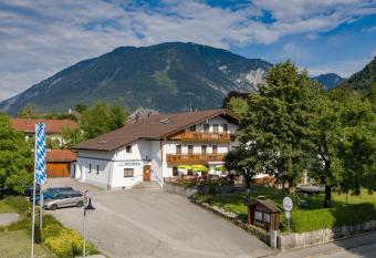 Landgasthof Bauerngirgl has Balcony rooms