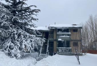 Dabi Four Lakeview has Balcony rooms