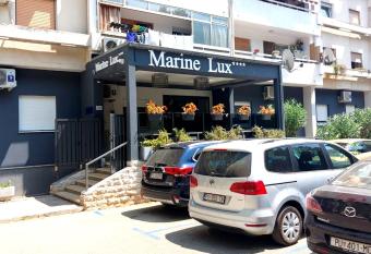 Marine Lux apartments has Balcony rooms