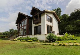 Beautiful NEO Villa Mahagoan 4Bhk has Balcony rooms