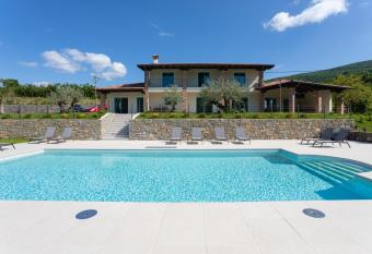 Kamp Brda has Balcony rooms