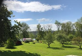 Kastelleg  rden allows 18 year olds to book a room