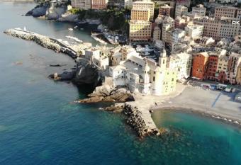 Albergo Augusta B&B allows 18 year olds to book a room