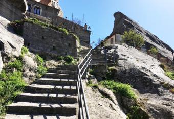 Delfino has Smoking rooms