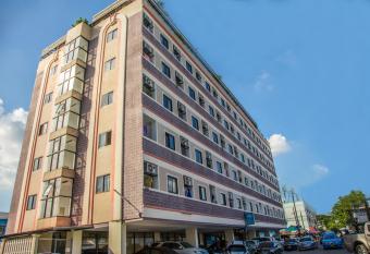 Baan Romdee has Balcony rooms