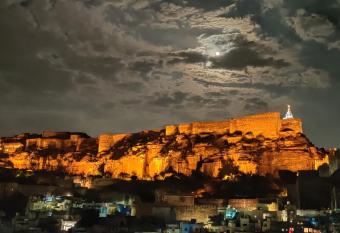 Castle View Heritage Haveli has Balcony rooms