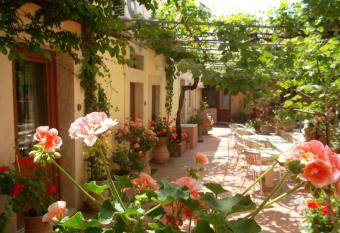 Villa Orestis has Balcony rooms