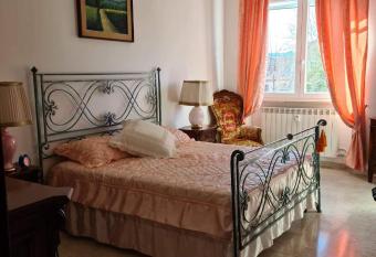 Casa Vacanze - Residenza Vittorio Veneto has Balcony rooms