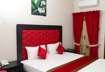 Hotel Deluxe Johar Town Lahore has Balcony rooms
