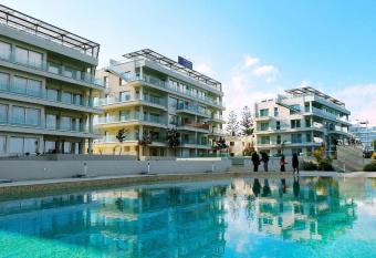 Emerald Suites has Balcony rooms