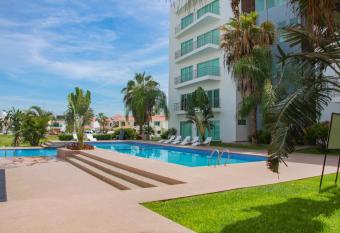 Departamento Isla Marina Mazatl  n con alberca has Balcony rooms