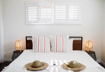 The Good House- Hot Spring Hideaway allows 18 year olds to book a room