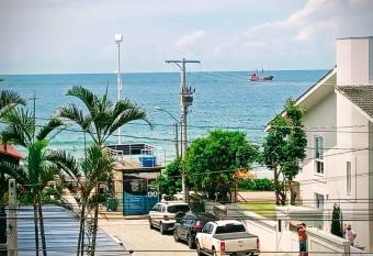 202 Apartamento com vista em Bombas has Smoking rooms