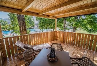 Premium Mobile Tree House with Thermal Riviera Tickets has Balcony rooms