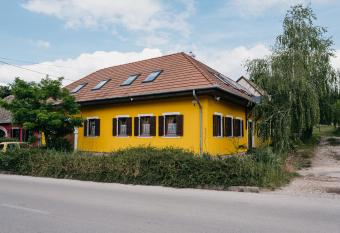 Hemina Vend  gh  z has Balcony rooms