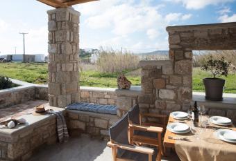 Granite Village Mykonos allows 18 year olds to book a room