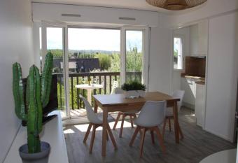 Pampita has Balcony rooms