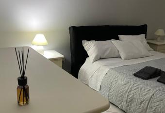 IL QUADRIFOGLIO intero appartamento centro citt   has Balcony rooms