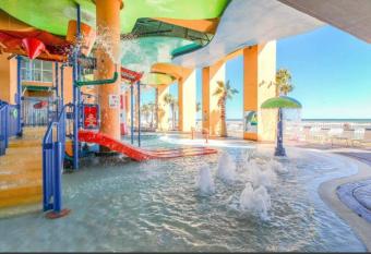 Splash Condo, Aqua Park, Lazy River has Balcony rooms