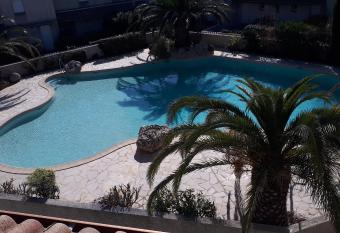 Location t3 Valras-plage has Balcony rooms