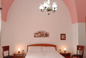 Casa vacanze Casa Rosa has Balcony rooms