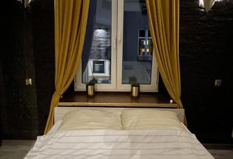 DarkHouse2 has Balcony rooms