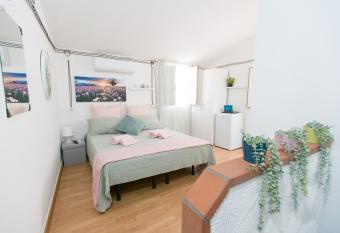 Casa Giulia has Balcony rooms