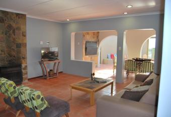 14 Cluster House & Studio has Balcony rooms