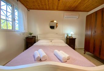 Mariannas traditional house has Balcony rooms