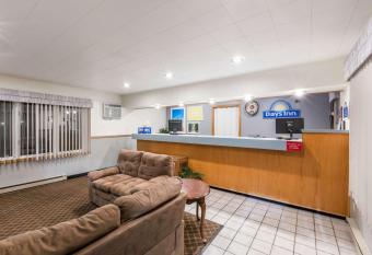 Days Inn by Wyndham Atlantic has Smoking rooms