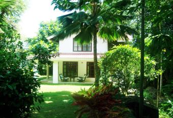 La Rocaille has Balcony rooms