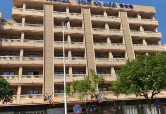 Hotel Vent de Mar has Balcony rooms