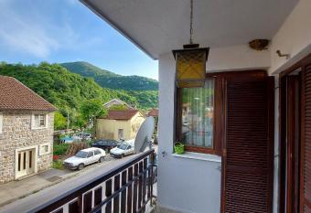 Apartman Vesna has Balcony rooms