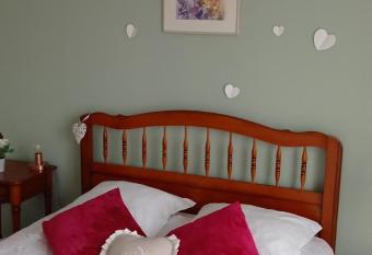 Les Cigales allows 18 year olds to book a room