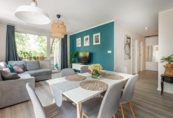 Sun House Apartment + free parking has Balcony rooms