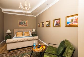 Hermes Hotel has Balcony rooms