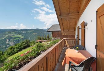 Stinerhof Panoramablick has Balcony rooms