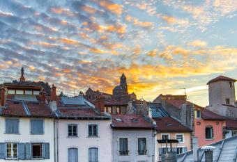 G  te du rempart avec Baln  o, Garage, 2 SDB 2WC vue sur les monuments has Balcony rooms