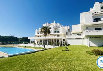 Tangerinne CIP allows 18 year olds to book a room