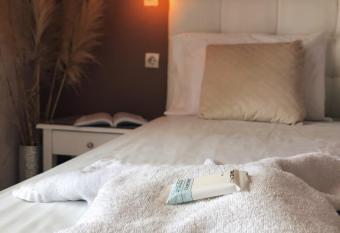 Andy   s apartments has Balcony rooms