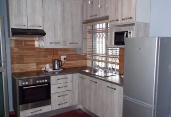 Khaya B&B Mandalay has Balcony rooms