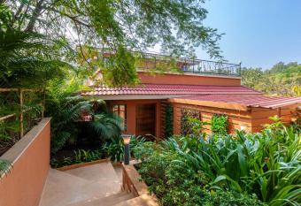 shree Padmanath Bunglow With Best View has Balcony rooms