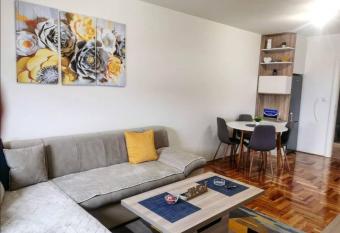 S&D Apartman has Balcony rooms