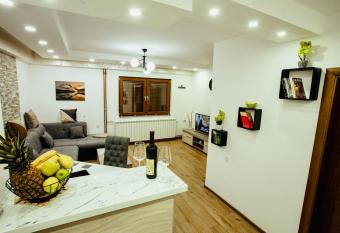 Apartmani IN Zlatar has Balcony rooms