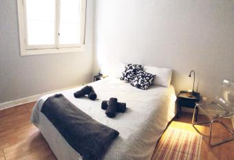 Apartamento centrico junto al museo con wifi has Balcony rooms