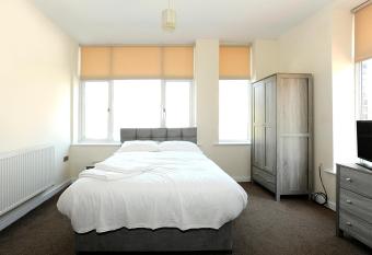 APARTMENT in CENTRAL HALIFAX allows 18 year olds to book a room